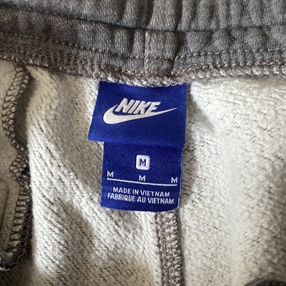 super comfy dark grey nike joggers - Picture 2 of 3